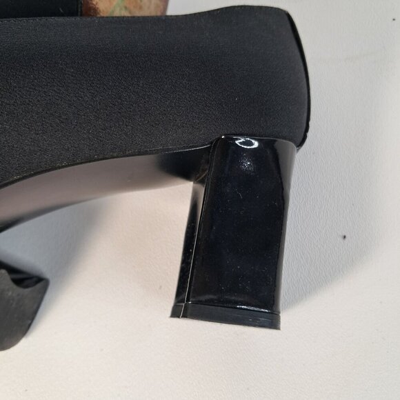 Stuart Weitzman Black Slip-On Block Heel Pumps Size 8B - Picture 12 of 13